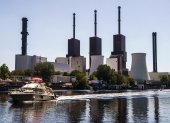 Berlín. La planta combinada de calor y energía Lichterfelde, responsable del suministro de electricidad y calor.  CLEMENS BILAN / EFe