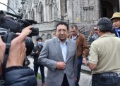 Rueda de Prensa del Presidente de la Asamblea Virgilio Saquicela en los exteriores de la Basílica del Voto Nacional, habla sobre la reunión que mantuvo con Leonidas Iza, presidente de la Conaie.