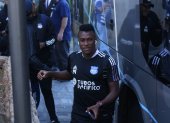 Bryan Carabalí, marcapunta de Emelec, antes del entrenamiento del Bombillo en suelo brasileño.