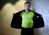 Igor Benevenuto, árbitro FIFA brasileño, reveló su que se vio obligado a ejercer "un papel heterosexual".