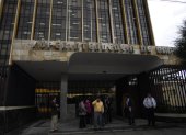 Entidad.- La fachada del edificio de la Superintendencia de Bancos en Quito.