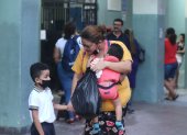 Escuelas. La preocupación de los padres de familia por un eventual contagio de sus hijos es constante.