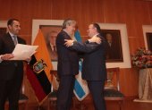 El presidente de la República, Guillermo Lasso, condecoró al director Galo Martínez Leisker.
