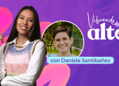 Vibrando alto con Daniela Santibáñez.
