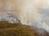 Fotografía de archivo de un incendio forestal en las cercanías de la ciudad de Cuiabá en el estado de Mato Grosso (Brasil).