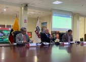 Autoridades del COE nacional en rueda prensa desde Quito.