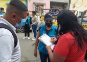 Recorrido. Funcionarios del Ministerio de Inclusión receptó datos de las víctimas colaterales del atentado.