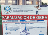 Sello con el que el Municipio da orden de paralizar la obra.