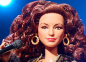 Gloria Estefan ahora es una Barbie.