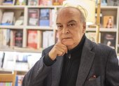 El escritor español Enrique Vila-Matas es el autor de "Montevideo".