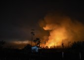 Un incendio quema la selva amazónica, el 6 de septiembre de 2022 en la región de Borba, al sur del estado de Amazonas (Brasil).