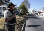 Operativos. En la mañana, cada 30 minutos, en diferentes puntos, los uniformados policiales realizan control de armas y antecedentes a conductores de autos y motocicletas.