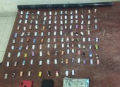 Evidencia. Dosis de droga, celulares y dinero se incautó en varios operativos.