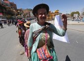 La Paz. Alison Spedding participa de una reciente marcha. Se ganó el respeto entre los productores locales.