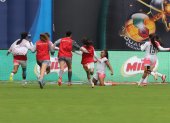 Las jugadoras de Ñañas festejan juntas el término del partido que las proclamó como las nuevas campeonas. Jugará la Libertadores.