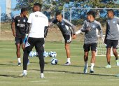 Emelec sigue trabajando en poder alcanzar a Aucas. Son cinco puntos de diferencia que tienen