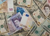 Las divisas como el euro o la libra esterlina casi se han equiparado al valor del dólar.
