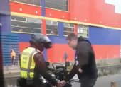 Sur. El agente habría recibido ‘algo’ a cambio de devolver la matrícula.