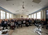 Encuentro. La Pastoral Musical, ante la necesidad de integración y formación de los coros parroquiales, organizó el 30 de julio el I Encuentro de Músicos Católicos. Acudieron más de 160 cantantes y coordinadores. La cita fue en el auditorio de la parroquia Santa Gema.