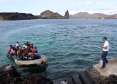 Reporte. El barco se desplazaba por la isla Santa Cruz haciendo turismo