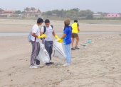 Los estudiantes de La Moderna realizaron la recolección de los desechos el sábado pasado.