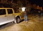 Esmeraldas. La policía recorre el barrio en busca de evidencias.