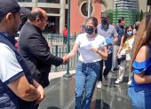 Profesionales de carreras de salud ingresan a rendir el examen de habilitación profesional el 22 de octubre en Guayaquil.