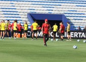 Entrenamiento del Flamengo en el estadio Capwell.