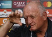 El entrenador del club brasileño de fútbol Paranaense, Luiz Felipe Scolari, fue registrado este viernes, 28 de octubre, durante una rueda de prensa, en Guayaquil (Ecuador).
