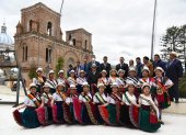 Cuenca. Las 21 aspirantes a la corona de Chola Cuencana recorren en estos días los diversos sitios históricos de la ciudad y de la provincia.
