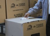 El gobierno espera que la consulta popular y referendo se de en las elecciones seccionales de febrero de 2023. Foto referencial.
