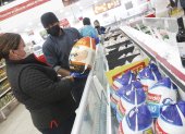 La venta de pavos y cerdos comienza a moverse semanas antes de las fiestas de fin de año.