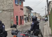 Policías del distrito Sur llegaron al sitio del suceso para recabar indicios.