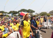 Ambiente. Hinchas vieron el partido de Ecuador contra Catar en pantallas gigantes instaladas en la explanada del estadio Modelo Alberto Spencer Herrera, Guayaquil, el domingo pasado.