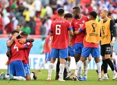 Los jugadores de Costa Rica celebran después del partido de fútbol del grupo E de la Copa Mundial de la FIFA 2022 entre Japón y Costa Rica