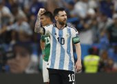 El argentino Lionel Messi celebra el primer tanto en la victoria ante los aztecas.