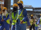 Obreros en construcción de los estadios de Qatar