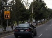 Control. En la avenida Occidental de Quito hay al menos tres radares.