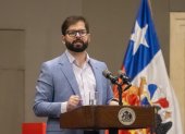El presidente de Chile, Gabriel Boric,  Boric busca destrabar los diálogos constituyentes y defiende un "acuerdo imperfecto". EFE/Isaac Esquivel