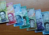 El gobierno venezolana busca opciones para darle un alto a la devaluación de su moneda.
