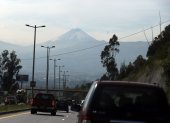 Esquivo. Desde el límite con el cantón Mejía se divisa al imponente Cotopaxi, que lucía tranquilo, tras despertar a un sector considerable del sur de Pichincha.