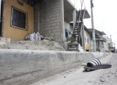 Guayaquil. Una zapatilla, que pertenecería al joven, quedó en el sitio.