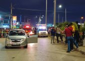 Incidente. El carro que conducía Edwin Villacrés quedó en media calle.