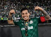 Gustavo Gómez, defensa paraguayo del Palmeiras, prolongó su contrato con este club.