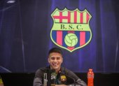 Chrisitian Ortiz fue presentado oficialmente como jugador de Barcelona.