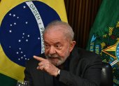 El presidente de Brasil, Luiz Inacio Lula da Silva, participa de una reunión con gobernadores en el Palacio de Planalto, en Brasilia (Brasil), este 9 de enero de 2023. EFE/André Borges