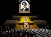 Funeral de estado del ex primer ministro japonés Shinzo Abe en el Nippon Budokan en Tokio, el 27 de septiembre de 2022. EFE/EPA/FRANCK ROBICHON / POOL