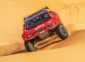 Sébastien Loeb, en autos, con las siete victorias en esta edición suma 25 los máximos podios en todos los Dakar.