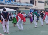 Estudiantes presentaron baile típicos para destacar la cultura ecuatoriana.