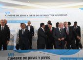 Buenos Aires. Los jefes de Estado se preparan para la foto grupal oficial.